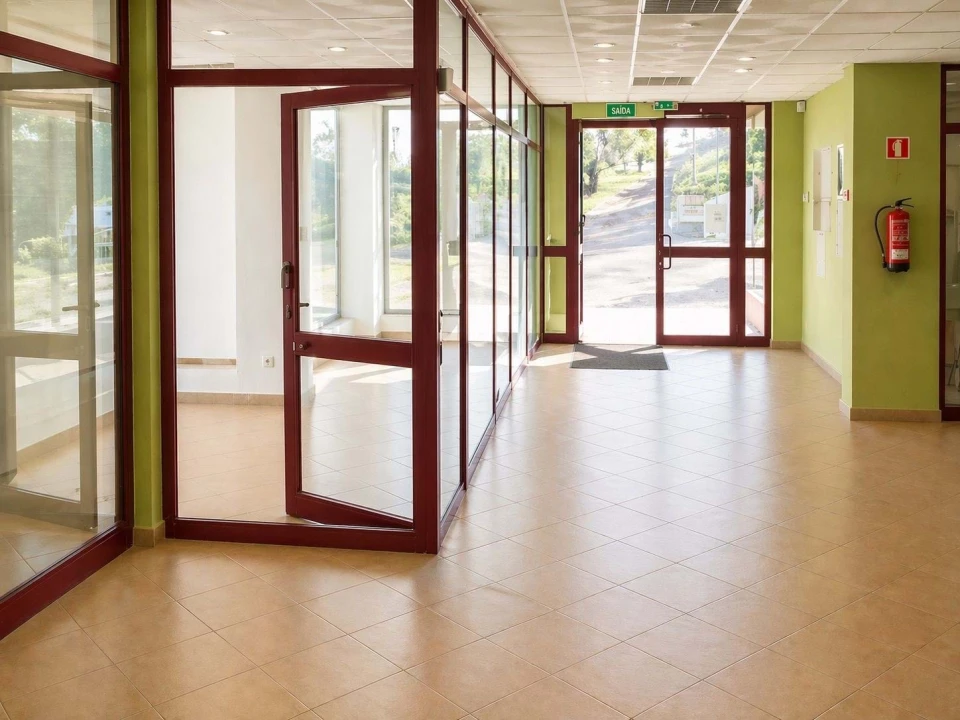 Negócio para Venda em Santiago do Cacém, Santa Cruz e São Bartolomeu da Serra Foto 2