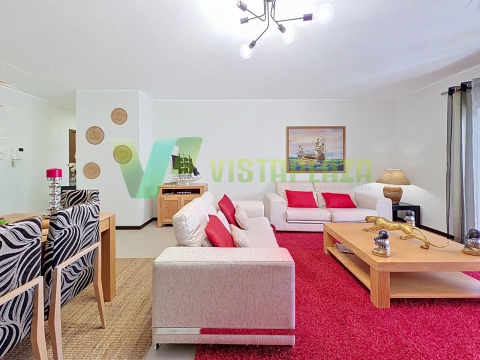 Apartamento T3 para Venda em Portimão Foto 4