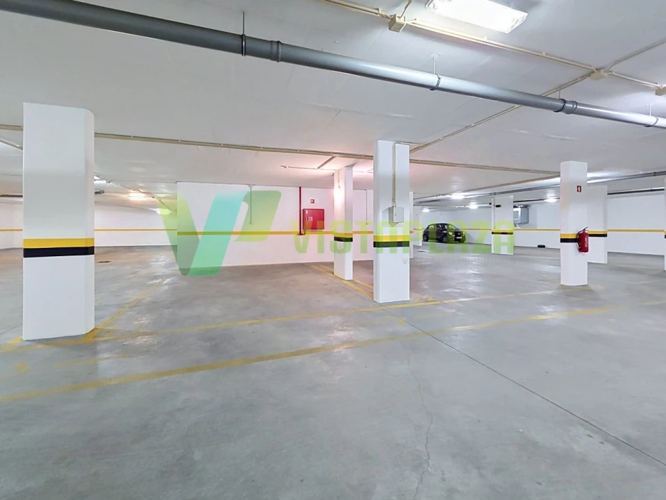 Apartamento T3 para Venda em Portimão Foto 43