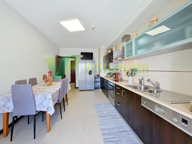 Apartamento T3 para Venda em Portimão Foto 12