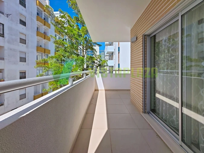 Apartamento T3 para Venda em Portimão Foto 22