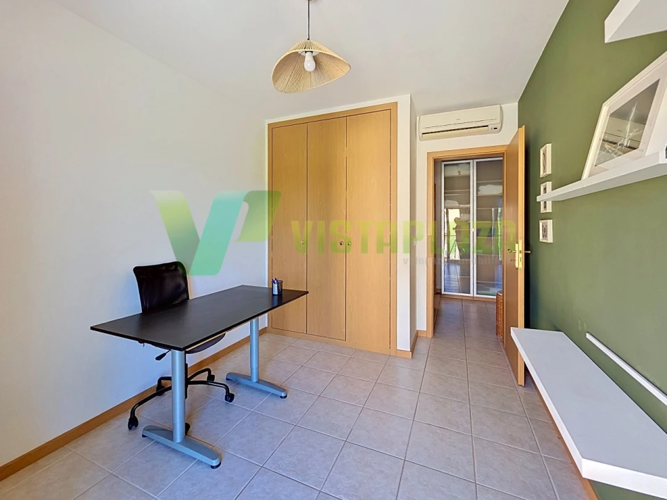 Apartamento T3 para Venda em Portimão Foto 13