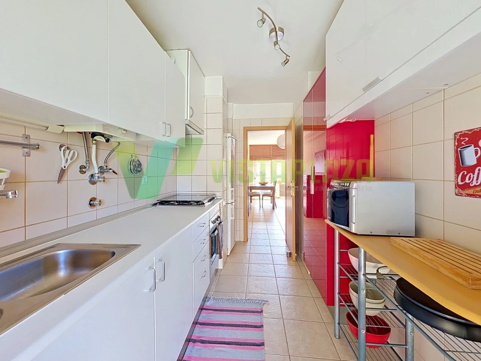 Apartamento T3 para Venda em Portimão Foto 9