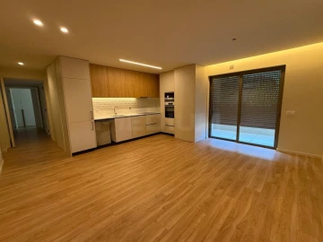 Apartamento T2 para Venda em Vila Nova de Famalicão e Calendário