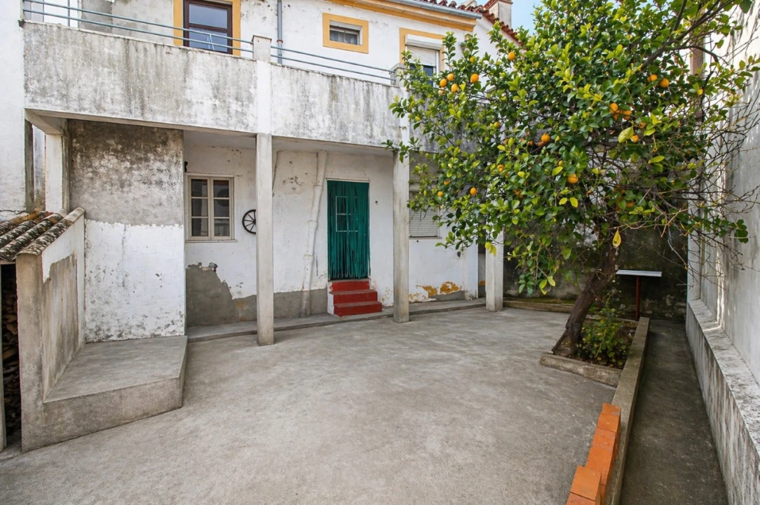 Moradia T3 para Venda em Alter do Chão Foto 1