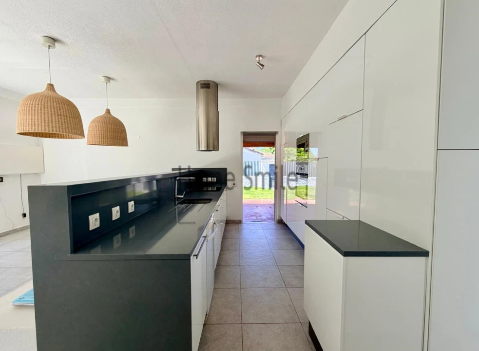 Moradia T3 para Venda em Sesimbra (Castelo) Foto 10