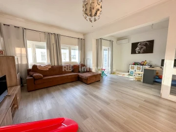 Apartamento T3 para Venda em São Miguel do Rio Torto e Rossio Ao Sul do Tejo