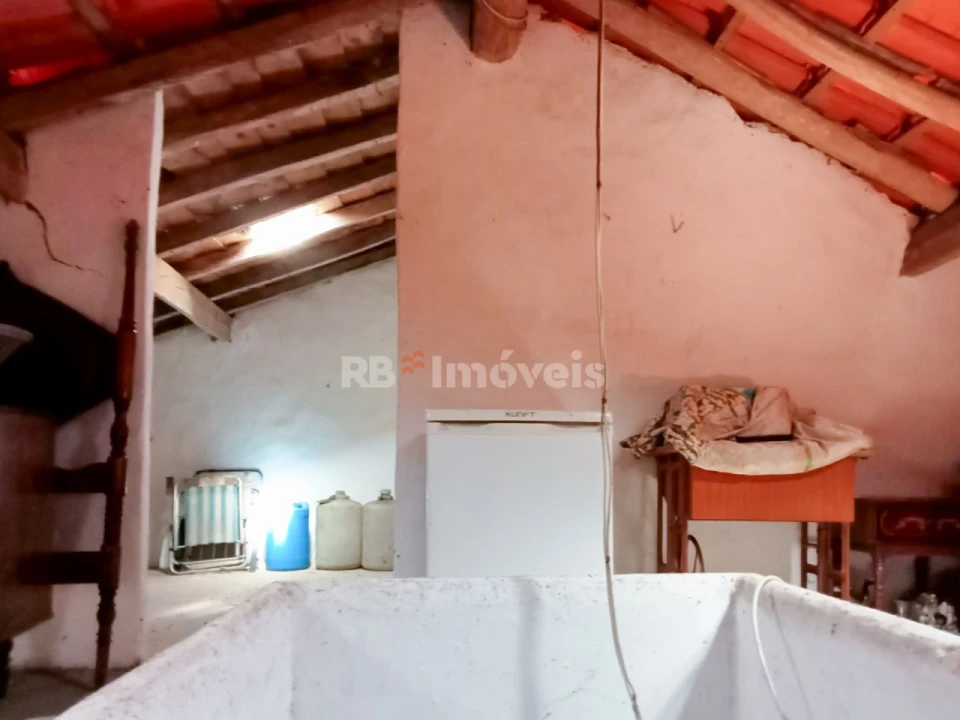 Moradia T3 para Venda em Comenda Foto 7