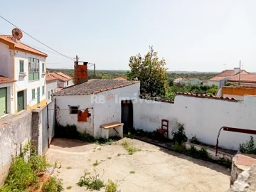 Moradia T3 para Venda em Comenda