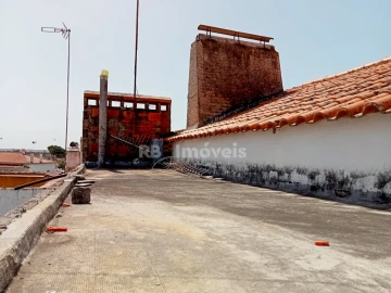 Moradia T3 para Venda em Comenda