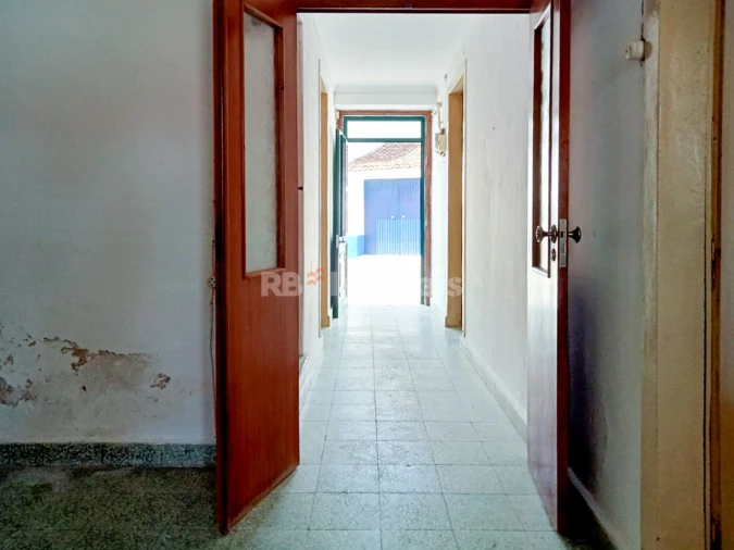 Moradia T3 para Venda em Comenda Foto 2