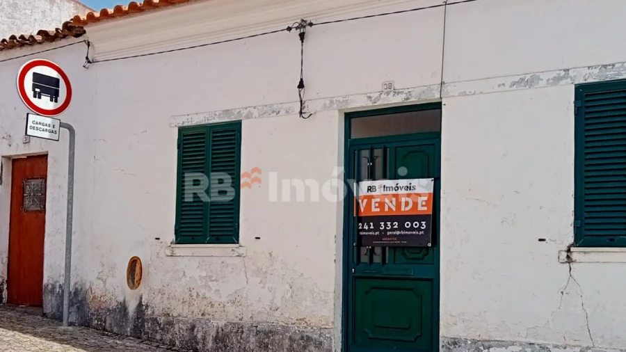 Moradia T3 para Venda em Comenda