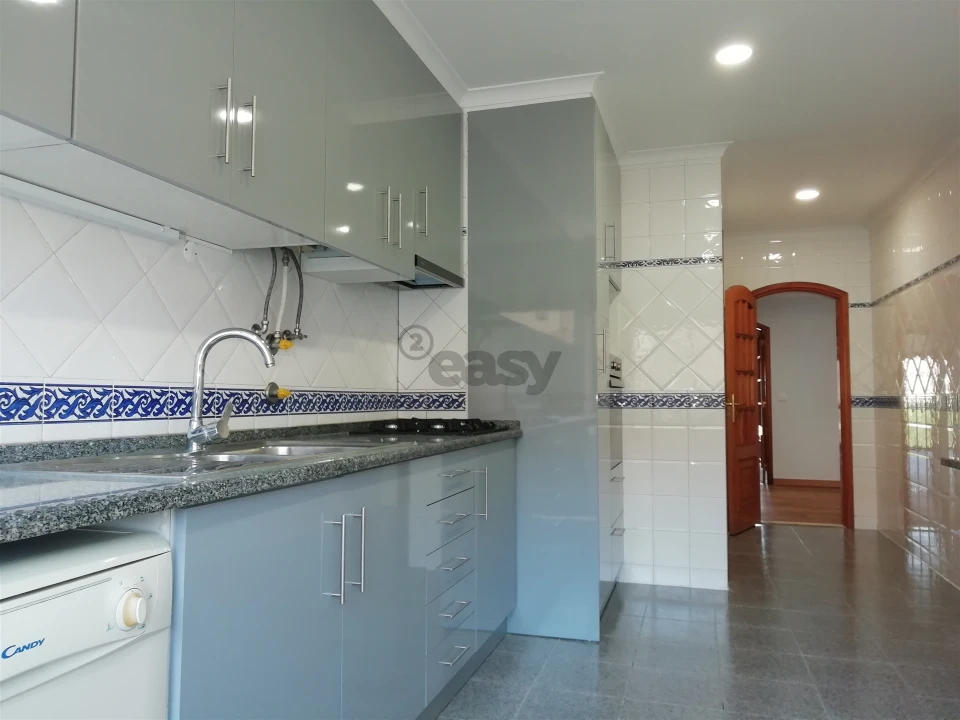 Apartamento T3 para Venda em Massamá e Monte Abraão Foto 10