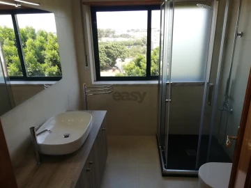 Apartamento T3 para Venda em Massamá e Monte Abraão