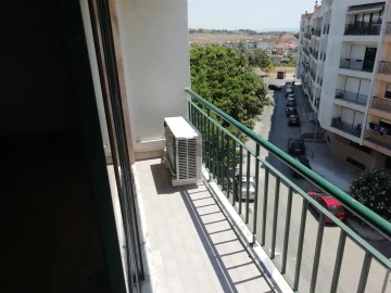 Apartamento T3 para Venda em Massamá e Monte Abraão