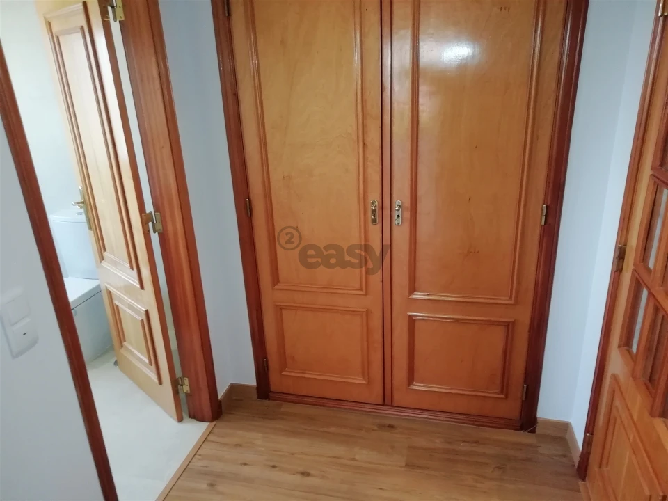 Apartamento T3 para Venda em Massamá e Monte Abraão Foto 18