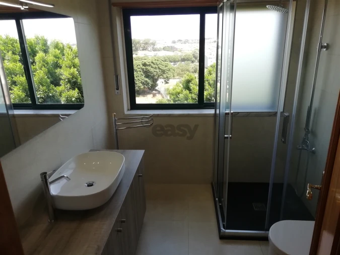 Apartamento T3 para Venda em Massamá e Monte Abraão Foto 15