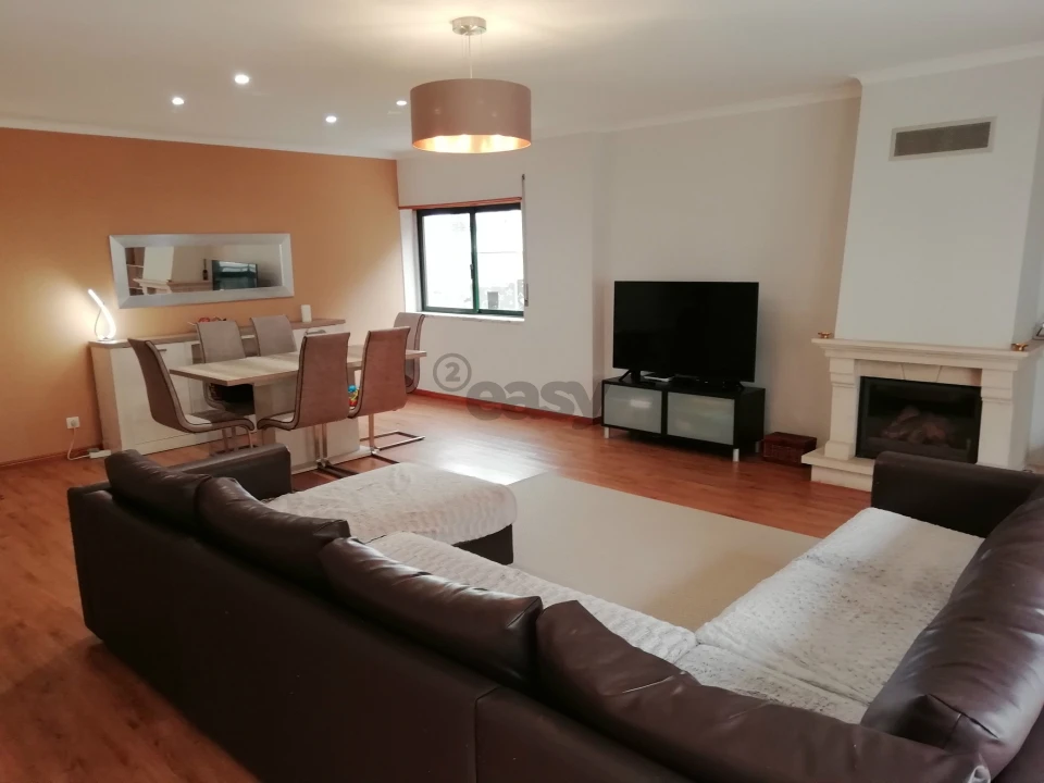 Apartamento T3 para Venda em Massamá e Monte Abraão Foto 36