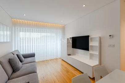 Apartamento T2 para Arrendamento em Campanhã