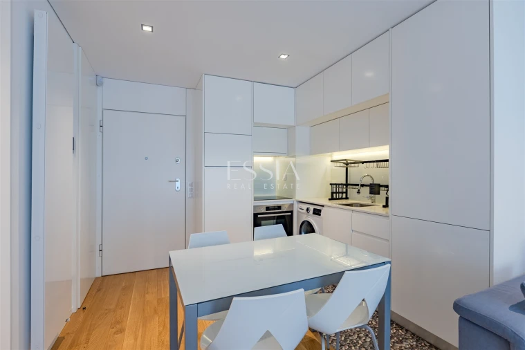 Apartamento T2 para Arrendamento em Campanhã Foto 3