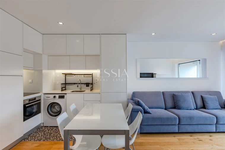 Apartamento T2 para Arrendamento em Campanhã Foto 4