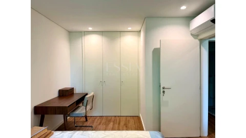 Apartamento T1 para Arrendamento em Lordelo do Ouro e Massarelos