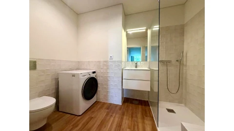 Apartamento T1 para Arrendamento em Lordelo do Ouro e Massarelos