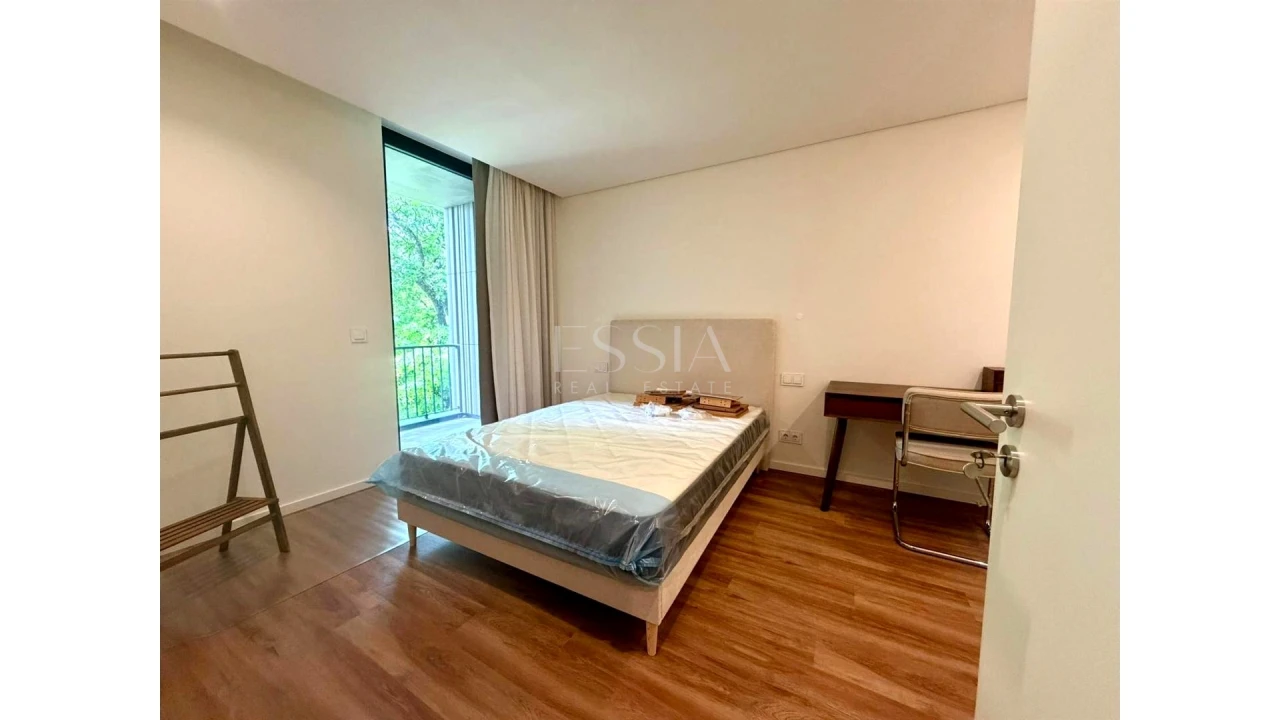 Apartamento T1 para Arrendamento em Lordelo do Ouro e Massarelos Foto 7