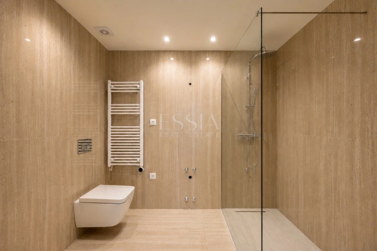 Apartamento T4 para Venda em Lordelo do Ouro e Massarelos Foto 30