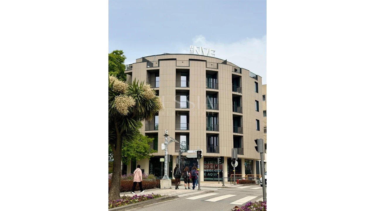 Apartamento T1 para Arrendamento em Lordelo do Ouro e Massarelos Foto 11