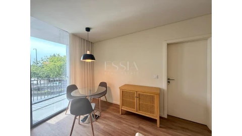 Apartamento T1 para Arrendamento em Lordelo do Ouro e Massarelos