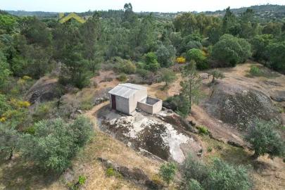Quinta T0 para Venda em Freixial e Juncal do Campo