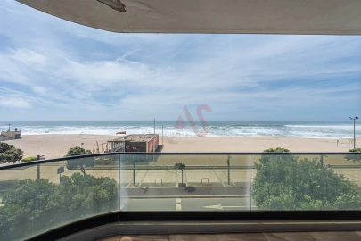 Apartamento T4 para Venda em Póvoa de Varzim, Beiriz e Argivai