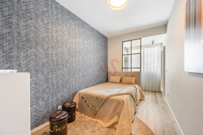 Apartamento T4 para Venda em Póvoa de Varzim, Beiriz e Argivai