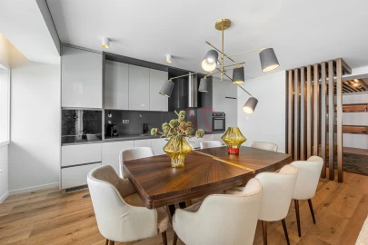 Apartamento T4 para Venda em Póvoa de Varzim, Beiriz e Argivai