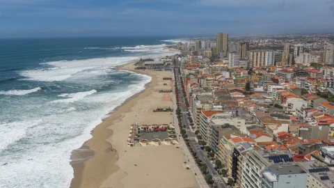 Apartamento T4 para Venda em Póvoa de Varzim, Beiriz e Argivai