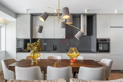 Apartamento T4 para Venda em Póvoa de Varzim, Beiriz e Argivai