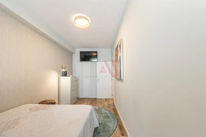 Apartamento T4 para Venda em Póvoa de Varzim, Beiriz e Argivai