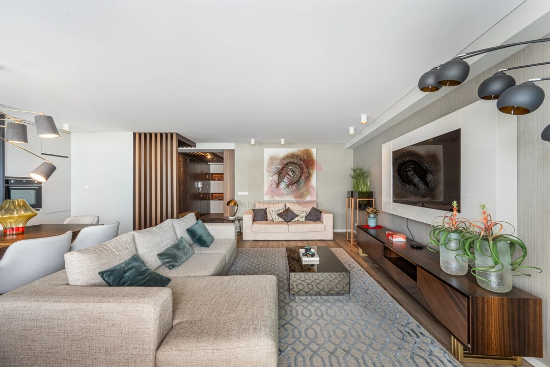 Apartamento T4 para Venda em Póvoa de Varzim, Beiriz e Argivai Foto 1