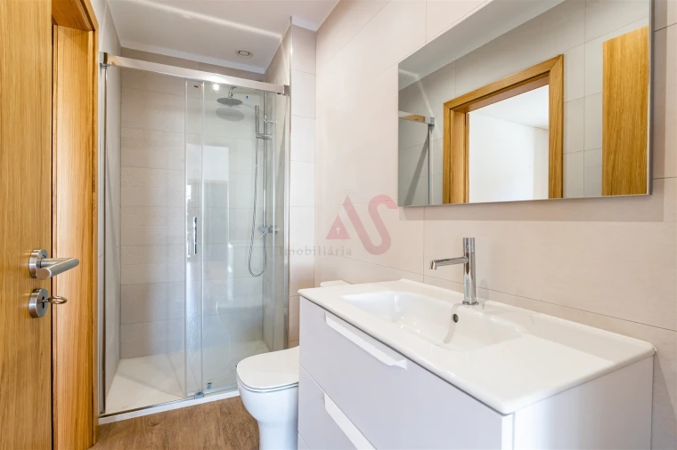 Apartamento T2 para Venda em Canidelo Foto 14