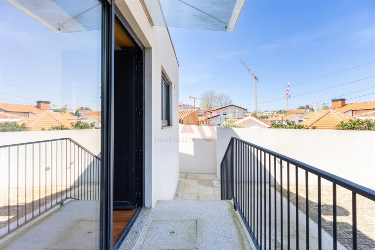 Apartamento T2 para Venda em Canidelo Foto 2