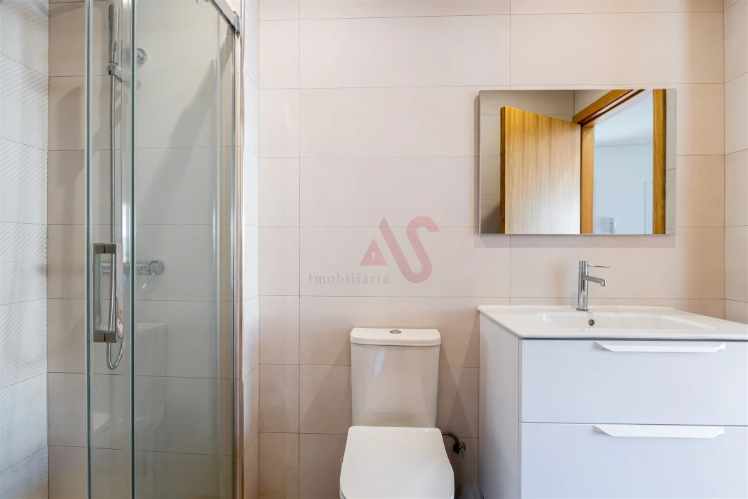 Apartamento T2 para Venda em Canidelo Foto 13