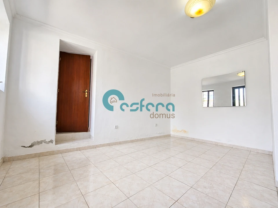 Moradia T3 para Venda em Oliveira do Douro Foto 13