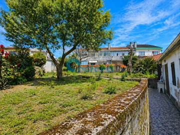 Moradia T3 para Venda em Oliveira do Douro
