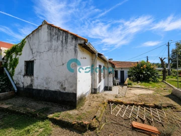 Moradia T3 para Venda em Oliveira do Douro