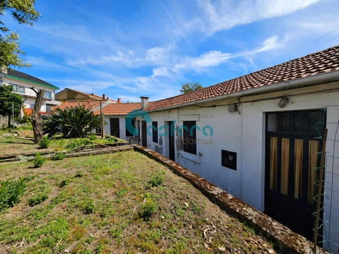 Moradia T3 para Venda em Oliveira do Douro Foto 16