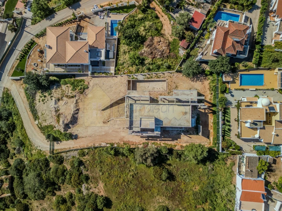 Moradia T6 para Venda em Quarteira Foto 18