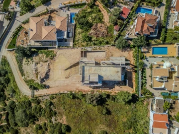 Moradia T6 para Venda em Quarteira