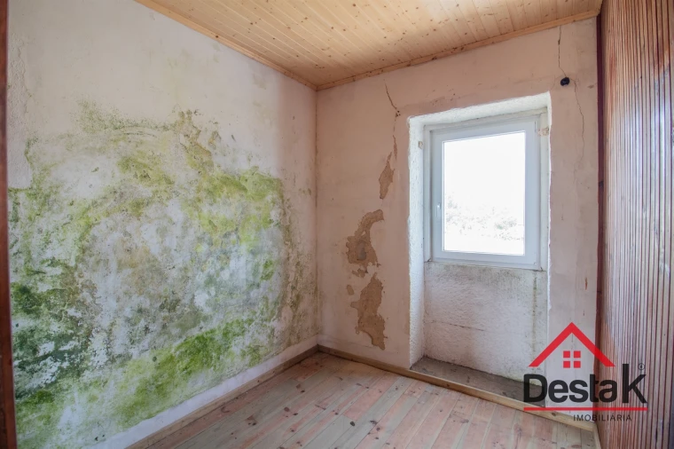 Moradia T2 para Venda em Arcozelo das Maias Foto 17