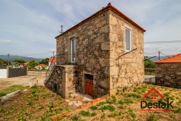 Moradia T2 para Venda em Arcozelo das Maias Foto 24